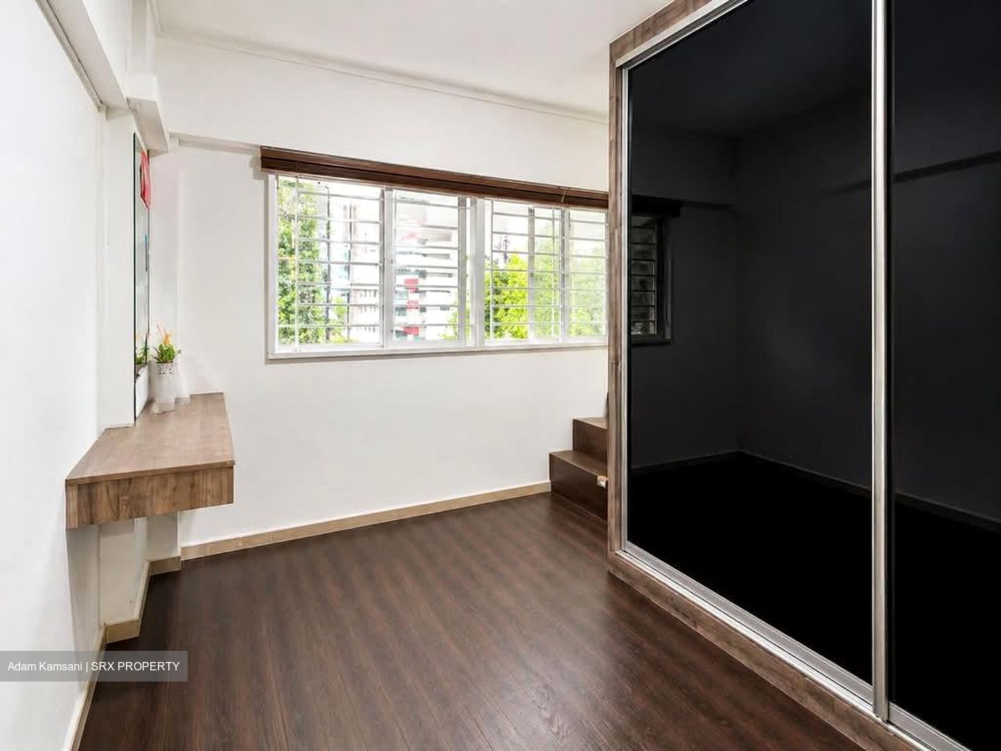 Blk 405 Hong Kah Court (Jurong West), HDB Executive #569796691